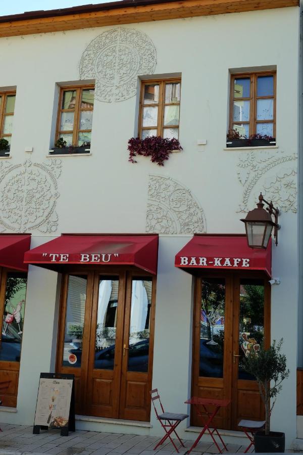 Tebeu Coffe And Bar Bed & Breakfast Vlorë Eksteriør bilde